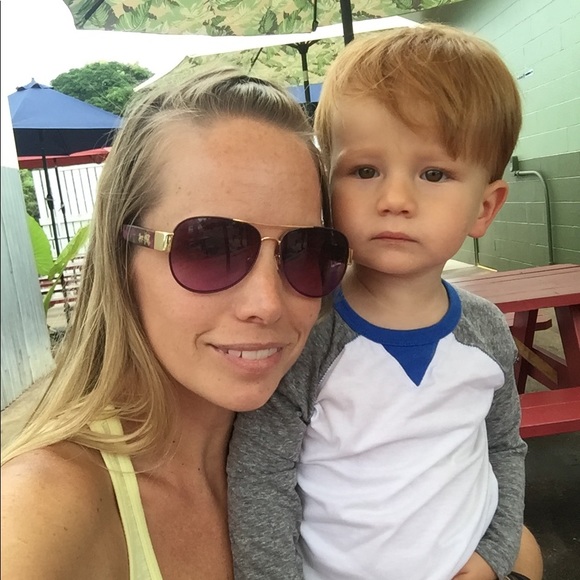 *Meet your posher” - Picture 2 of 4